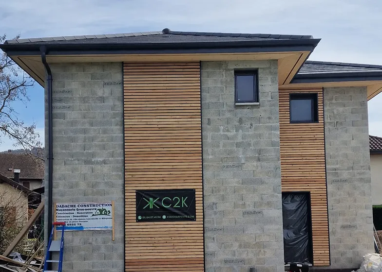 Rénovation toiture ardoise, artisan couvreur Haute-Savoie