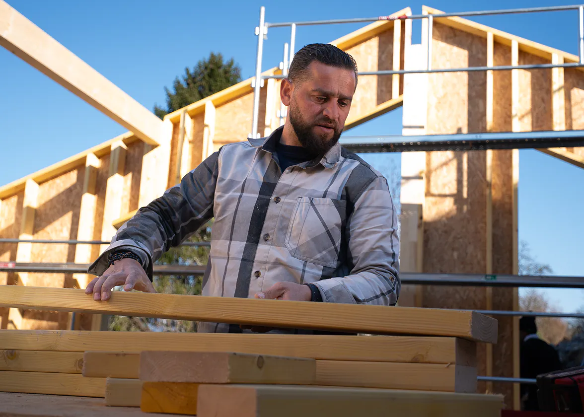 Rénovation couverture tuiles béton, chantier Évian-les-Bains