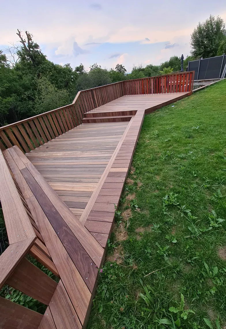 Aménagement intérieur bois sur mesure, C2K Charpente Haute-Savoie