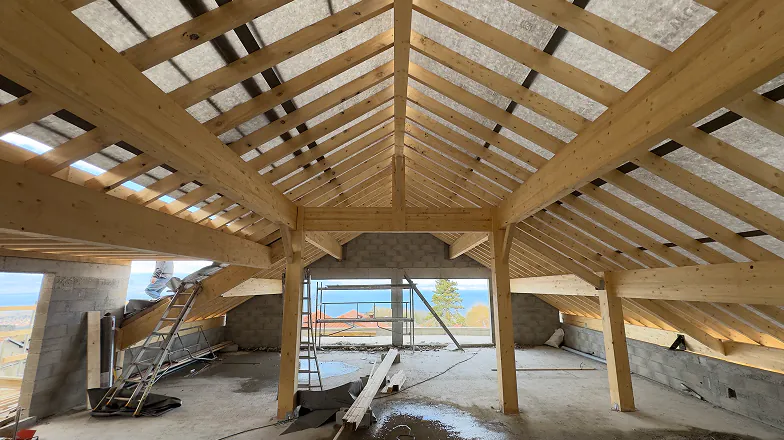 Charpente traditionnelle sur mesure, C2K Charpente Haute-Savoie